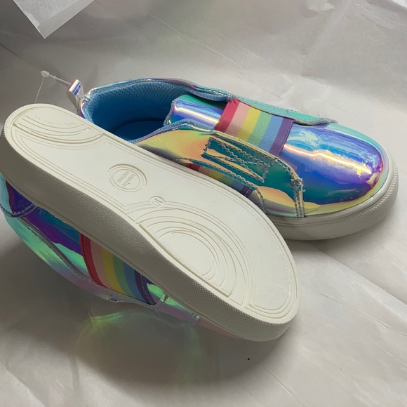 Wonder Nation Iridescent Shiny Toddler Casual Shoe - Picture 6 of 10
